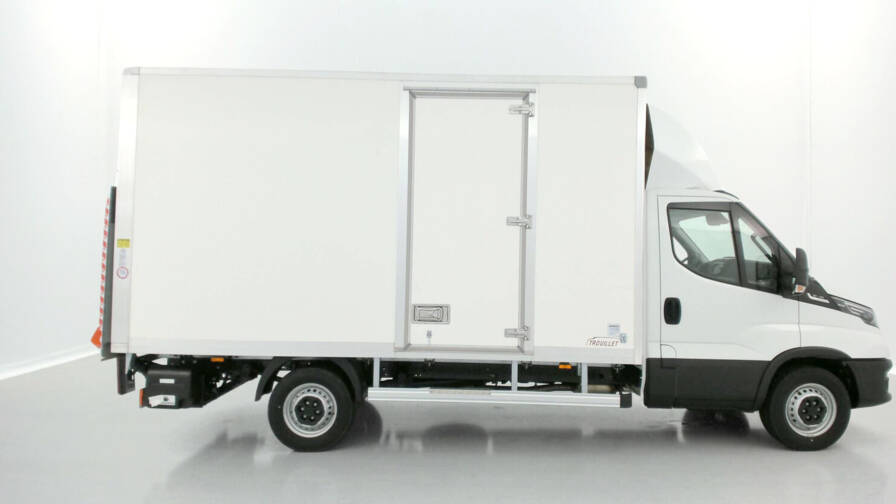 Mandataire Automobile neuf, recherche de Iveco Daily-iii-35s16ha8-4100-3-0-160ch-caisse-trouillet-20m - E-Motors