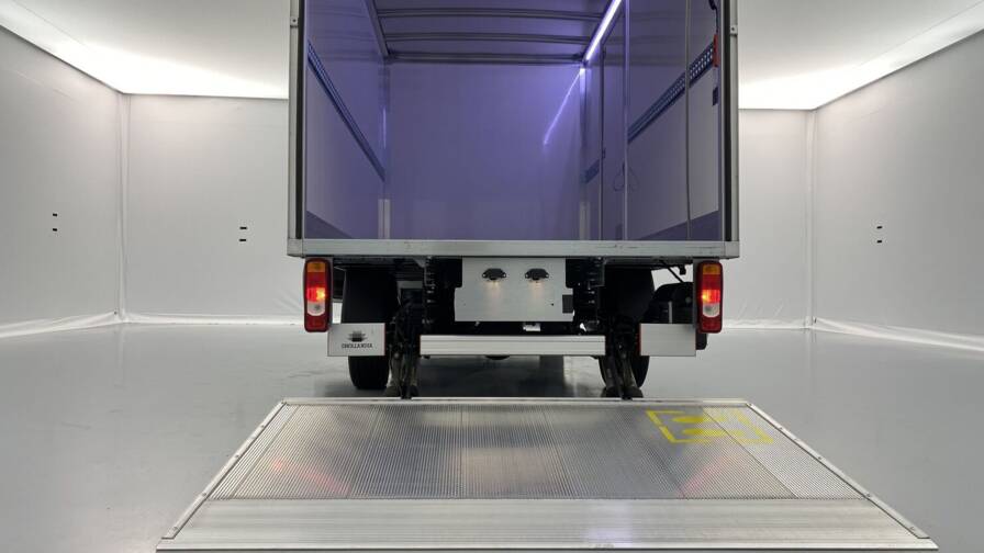 Mandataire Automobile neuf, recherche de Iveco Daily-iii-35s16ha8-4100-3-0-160ch-caisse-trouillet-20m - E-Motors