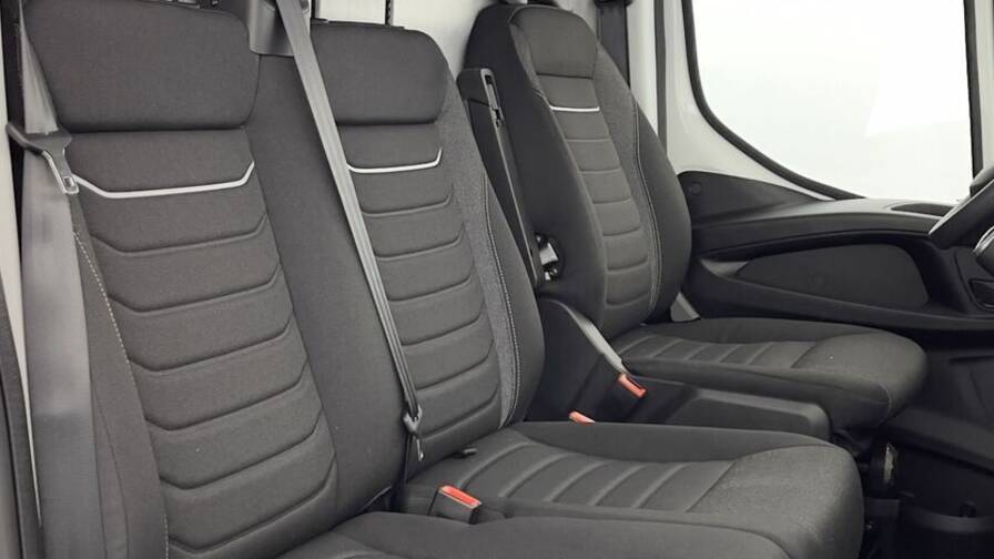 Mandataire Automobile neuf, recherche de Iveco Daily-iii-35s18ha8-4100-3-0-180ch-16m - E-Motors