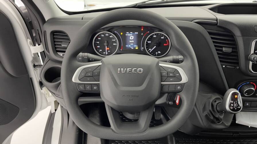 Mandataire Automobile neuf, recherche de Iveco Daily-iii-35s18ha8-4100-3-0-180ch-16m - E-Motors