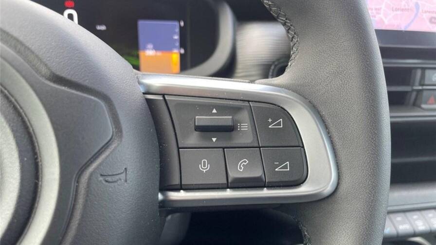 Mandataire Automobile occasion, recherche de Jeep Avenger-1-2-turbo-t3-100-ch-altitude-plus - E-Motors