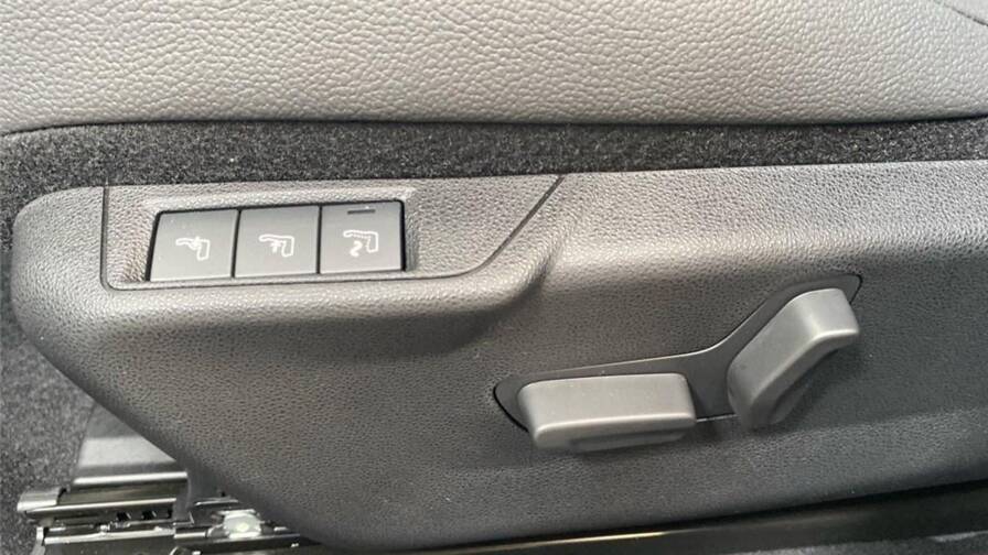 Mandataire Automobile occasion, recherche de Jeep Avenger-1-2-turbo-t3-110-ch-e-hybrid-bvr6-summit - E-Motors