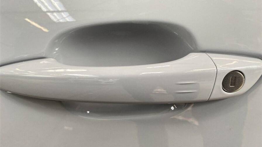 Mandataire Automobile occasion, recherche de Jeep Avenger-1-2-turbo-t3-110-ch-e-hybrid-bvr6-summit - E-Motors