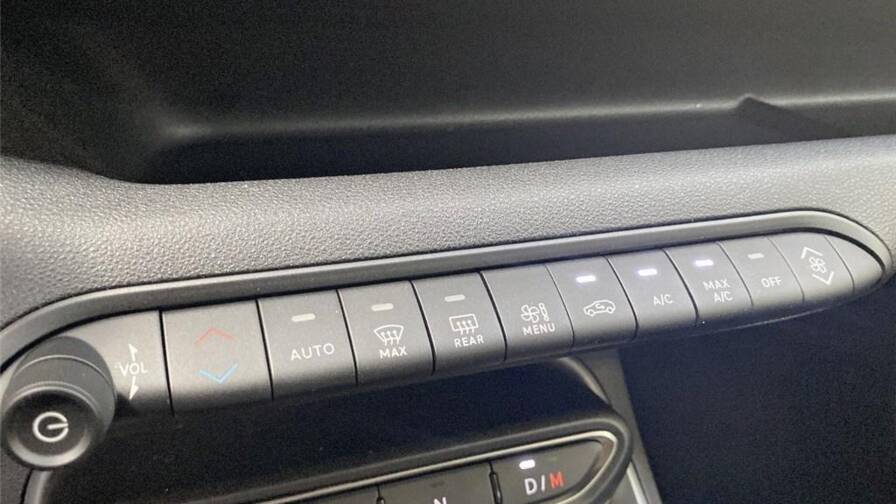 Mandataire Automobile occasion, recherche de Jeep Avenger-1-2-turbo-t3-110-ch-e-hybrid-bvr6-summit - E-Motors