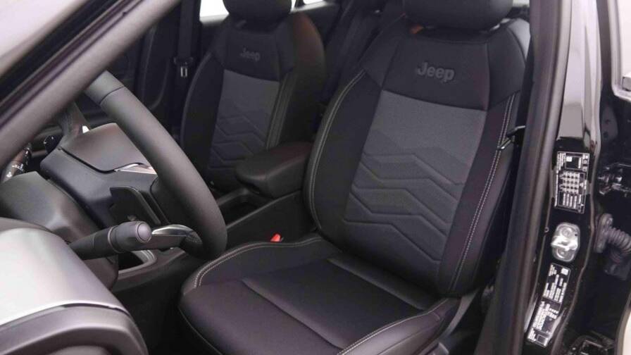 Mandataire Automobile neuf, recherche de Jeep Avenger-1-2-mhev-110-dct6-altitude - E-Motors