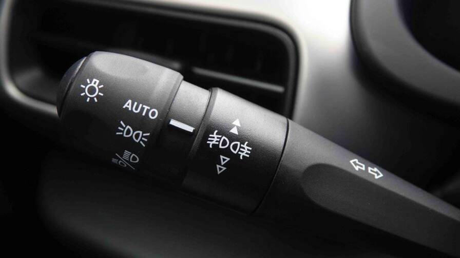 Mandataire Automobile neuf, recherche de Jeep Avenger-1-2-mhev-110-dct6-altitude - E-Motors