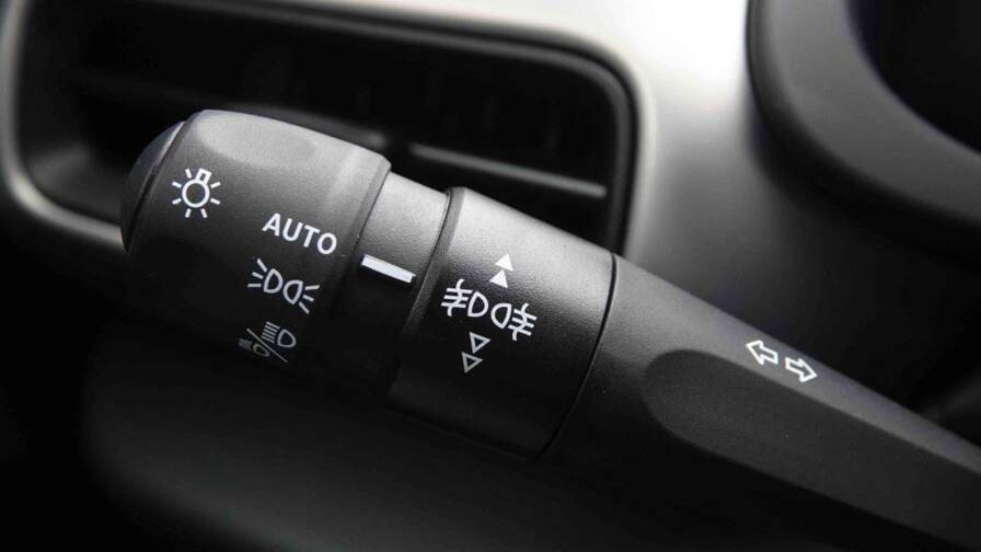 Mandataire Automobile neuf, recherche de Jeep Avenger-1-2-mhev-110-dct6-altitude - E-Motors