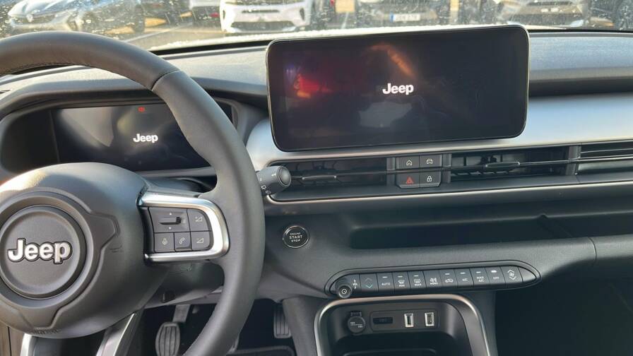 Mandataire Automobile neuf, recherche de Jeep Avenger-1-2-turbo-t3-100-ch-summit - E-Motors