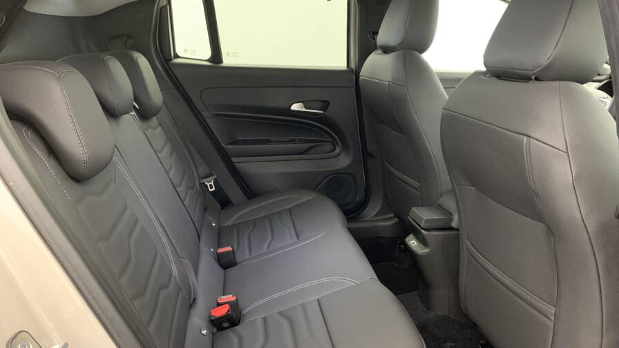 Mandataire Automobile neuf, recherche de Jeep Avenger-1-2-turbo-t3-110-ch-e-hybrid-bvr6-summit - E-Motors