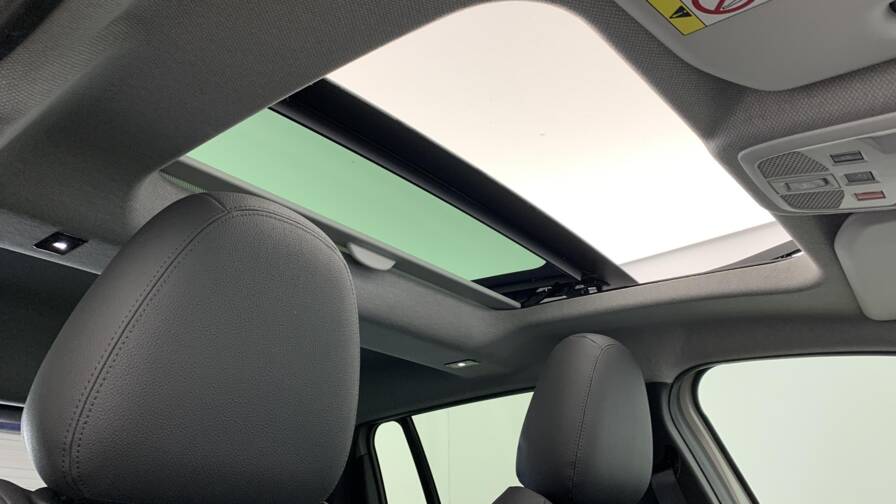 Mandataire Automobile neuf, recherche de Jeep Avenger-1-2-turbo-t3-110-ch-e-hybrid-bvr6-summit - E-Motors