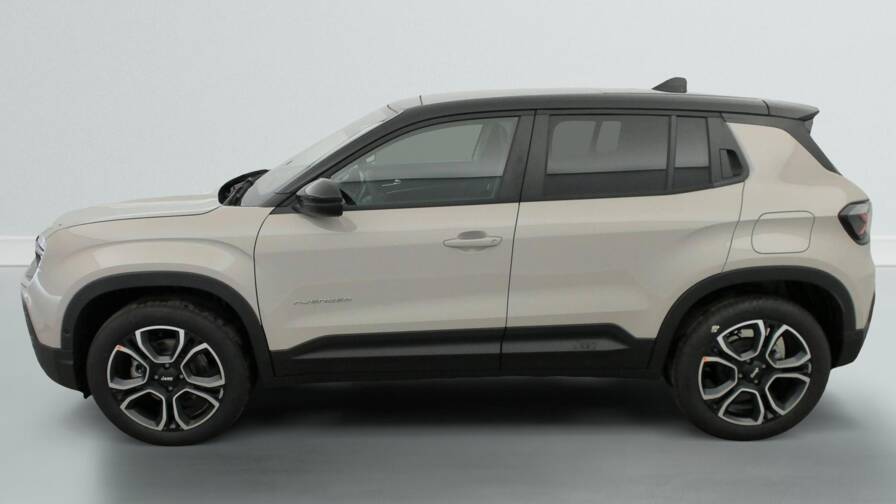 Mandataire Automobile neuf, recherche de Jeep Avenger-1-2-turbo-t3-110-ch-e-hybrid-bvr6-summit - E-Motors