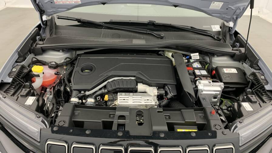 Mandataire Automobile neuf, recherche de Jeep Avenger-1-2-turbo-t3-110-ch-e-hybrid-bvr6-summit - E-Motors