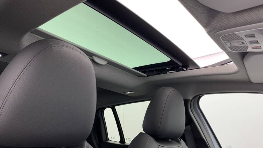 Mandataire Automobile neuf, recherche de Jeep Avenger-1-2-turbo-t3-110-ch-e-hybrid-bvr6-summit - E-Motors