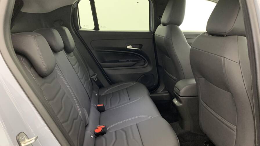 Mandataire Automobile neuf, recherche de Jeep Avenger-1-2-turbo-t3-110-ch-e-hybrid-bvr6-summit - E-Motors