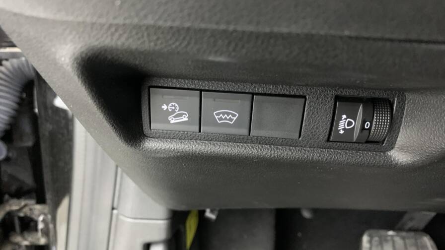 Mandataire Automobile neuf, recherche de Jeep Avenger-1-2-turbo-t3-110-ch-e-hybrid-bvr6-summit - E-Motors