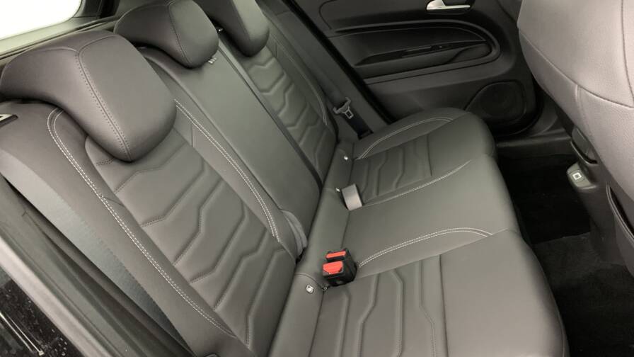 Mandataire Automobile neuf, recherche de Jeep Avenger-1-2-turbo-t3-110-ch-e-hybrid-bvr6-summit - E-Motors