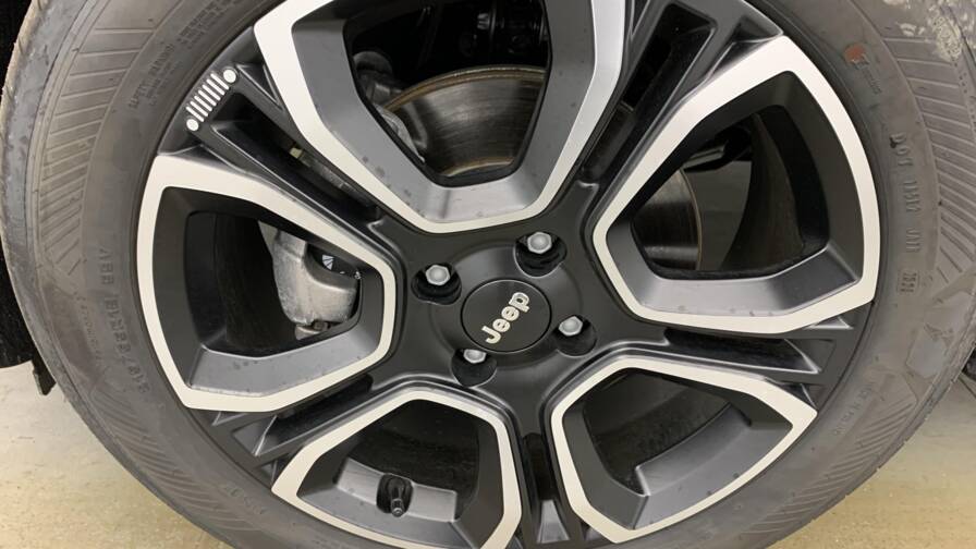 Mandataire Automobile neuf, recherche de Jeep Avenger-1-2-turbo-t3-110-ch-e-hybrid-bvr6-summit - E-Motors