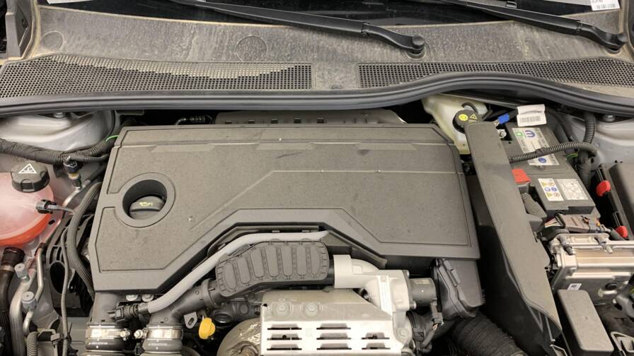 Mandataire Automobile neuf, recherche de Jeep Avenger-1-2-turbo-t3-110-ch-e-hybrid-bvr6-summit - E-Motors