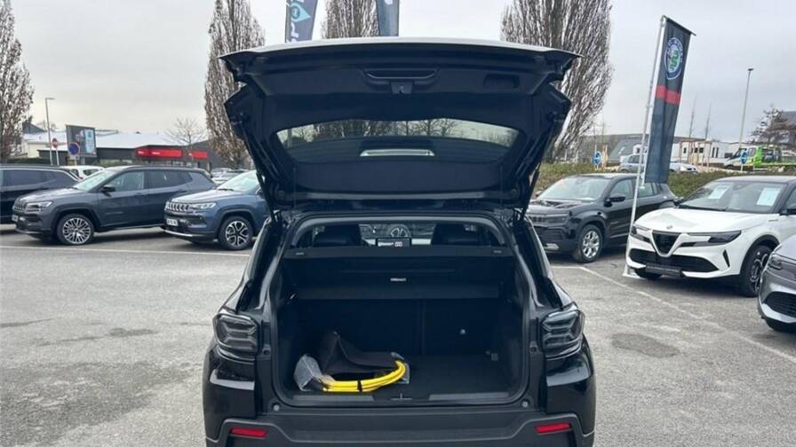 Mandataire Automobile occasion, recherche de Jeep Avenger-electrique-115-kw-4x2-altitude - E-Motors