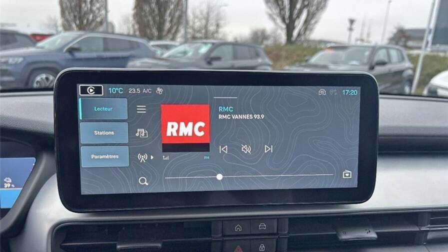 Mandataire Automobile occasion, recherche de Jeep Avenger-electrique-115-kw-4x2-altitude - E-Motors