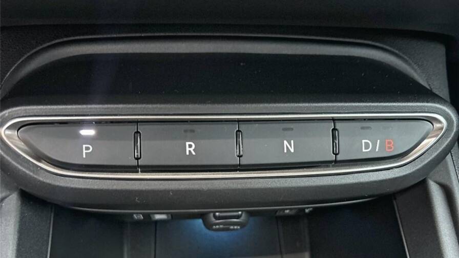 Mandataire Automobile occasion, recherche de Jeep Avenger-electrique-115-kw-4x2-altitude - E-Motors