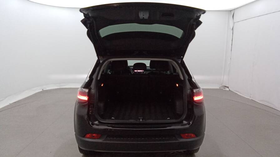 Mandataire Automobile occasion, recherche de Jeep Compass-1-3-gse-t4-150-ch-bvr6-limited - E-Motors