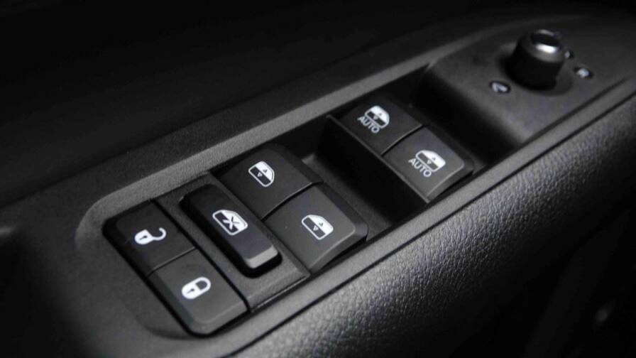 Mandataire Automobile neuf, recherche de Jeep Compass-1-5-t4-e-hybrid-dct-altitude - E-Motors