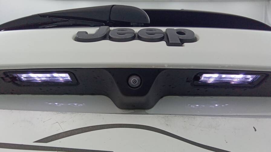 Mandataire Automobile occasion, recherche de Jeep Compass-1-6-i-multijet-ii-130-ch-bvm6-80th-anniversary - E-Motors