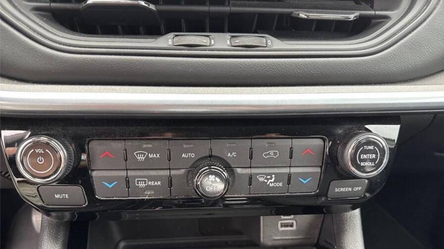 Mandataire Automobile occasion, recherche de Jeep Compass-ii-1-3-phev-t4-190-ch-4xe-eawd-limited - E-Motors