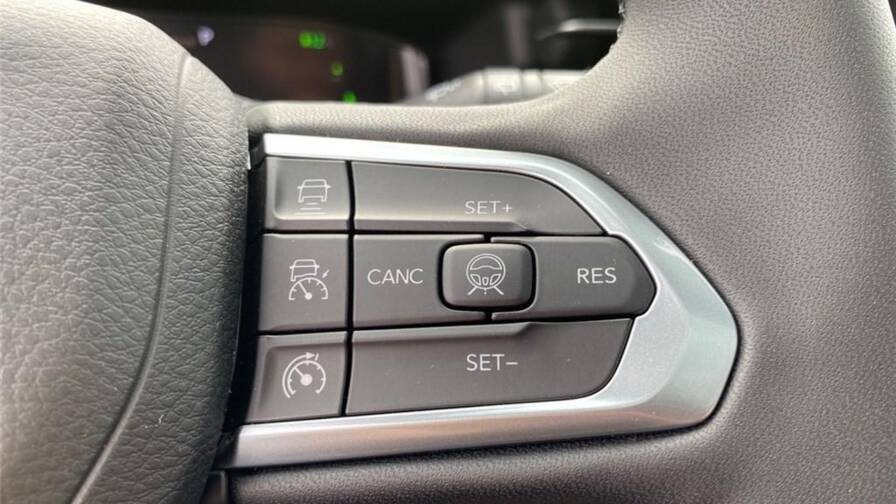 Mandataire Automobile occasion, recherche de Jeep Compass-ii-1-3-phev-t4-240-ch-4xe-eawd-limited - E-Motors