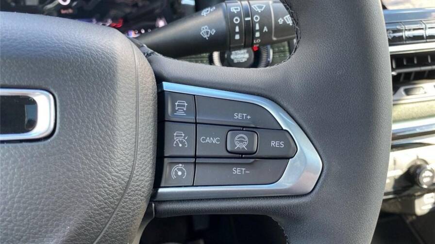 Mandataire Automobile neuf, recherche de Jeep Compass-ii-1-5-turbo-t4-130-ch-bvr7-e-hybrid-north-star - E-Motors