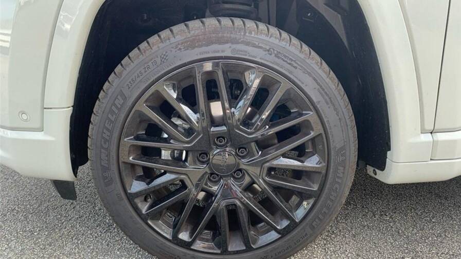 Mandataire Automobile occasion, recherche de Jeep Compass-ii-1-5-turbo-t4-130-ch-e-hybrid-bvr7-high-altitude - E-Motors