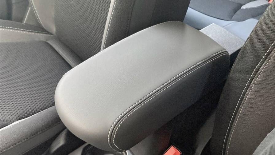 Mandataire Automobile occasion, recherche de Jeep Renegade-1-3-turbo-t4-190-ch-phev-bva6-4xe-eawd-limited - E-Motors