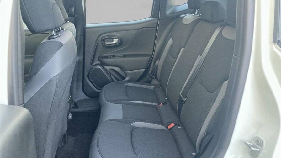 Mandataire Automobile occasion, recherche de Jeep Renegade-1-3-turbo-t4-190-ch-phev-bva6-4xe-eawd-limited - E-Motors