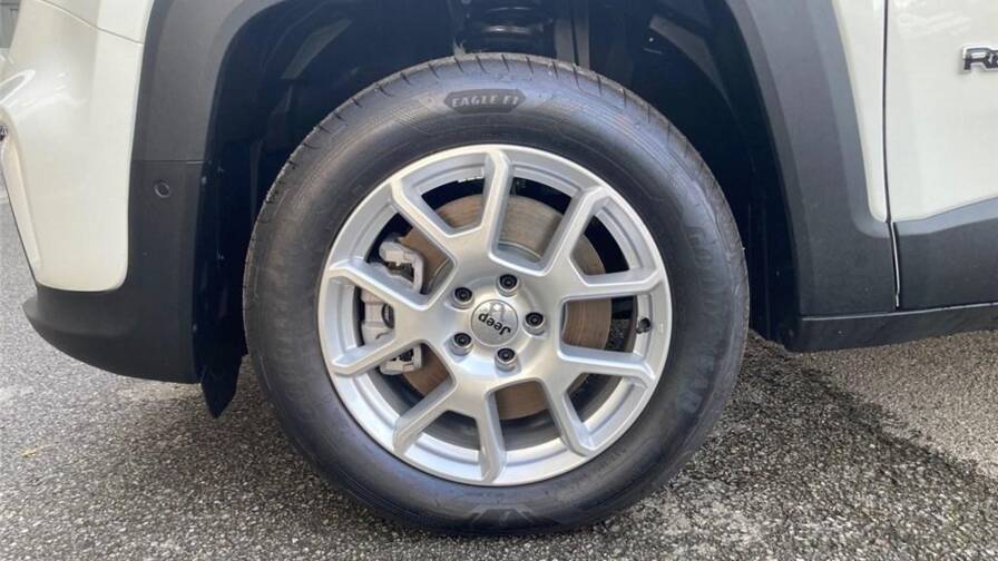 Mandataire Automobile occasion, recherche de Jeep Renegade-1-3-turbo-t4-190-ch-phev-bva6-4xe-eawd-limited - E-Motors