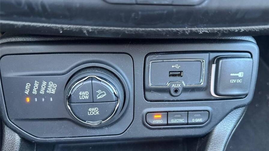 Mandataire Automobile occasion, recherche de Jeep Renegade-1-3-turbo-t4-190-ch-phev-bva6-4xe-eawd-limited - E-Motors