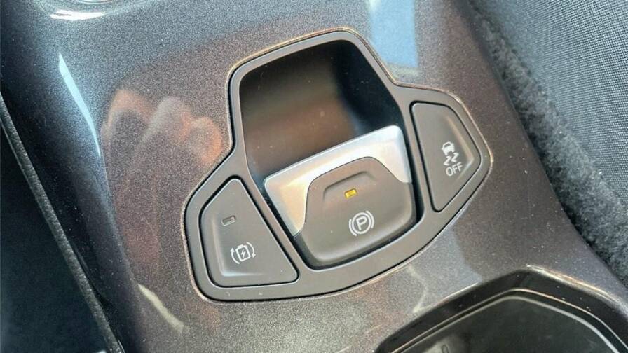 Mandataire Automobile occasion, recherche de Jeep Renegade-1-3-turbo-t4-240-ch-phev-at6-4xe-eawd-s - E-Motors