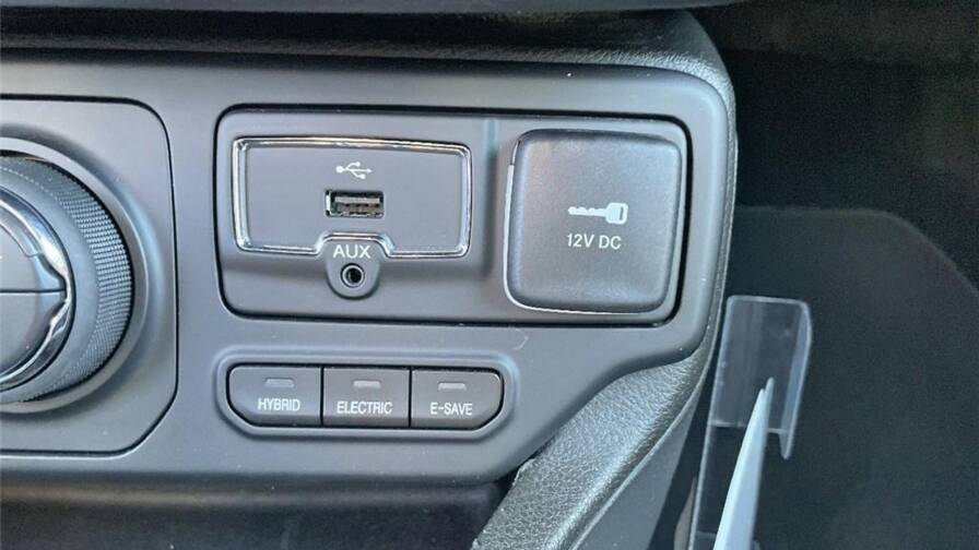 Mandataire Automobile occasion, recherche de Jeep Renegade-1-3-turbo-t4-240-ch-phev-at6-4xe-eawd-s - E-Motors