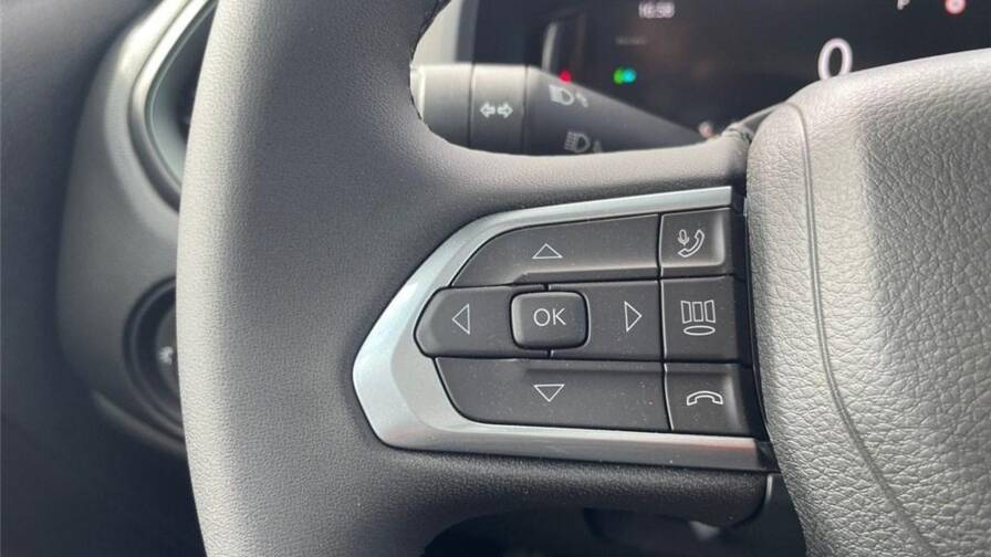 Mandataire Automobile occasion, recherche de Jeep Renegade-1-3-turbo-t4-240-ch-phev-bva6-4xe-eawd-north-star - E-Motors