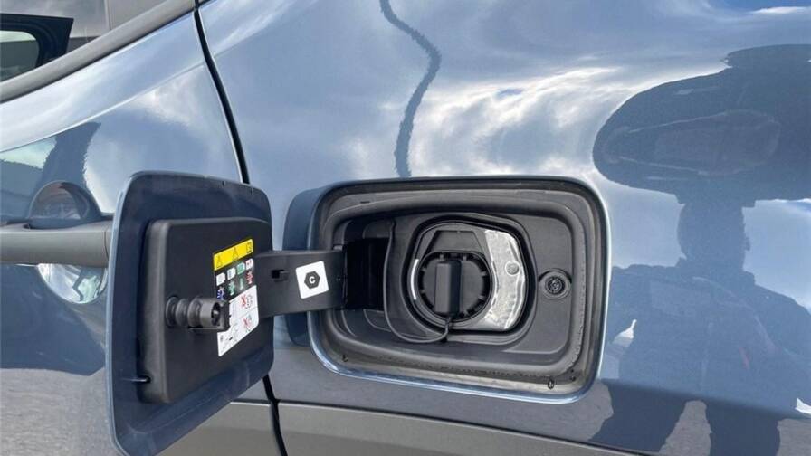 Mandataire Automobile occasion, recherche de Jeep Renegade-1-3-turbo-t4-240-ch-phev-bva6-4xe-eawd-north-star - E-Motors