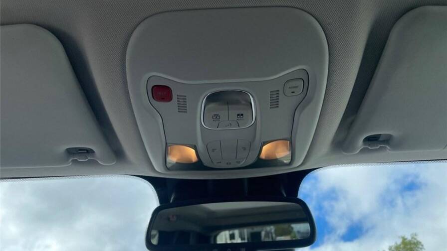 Mandataire Automobile occasion, recherche de Jeep Renegade-1-3-turbo-t4-240-ch-phev-bva6-4xe-eawd-north-star - E-Motors