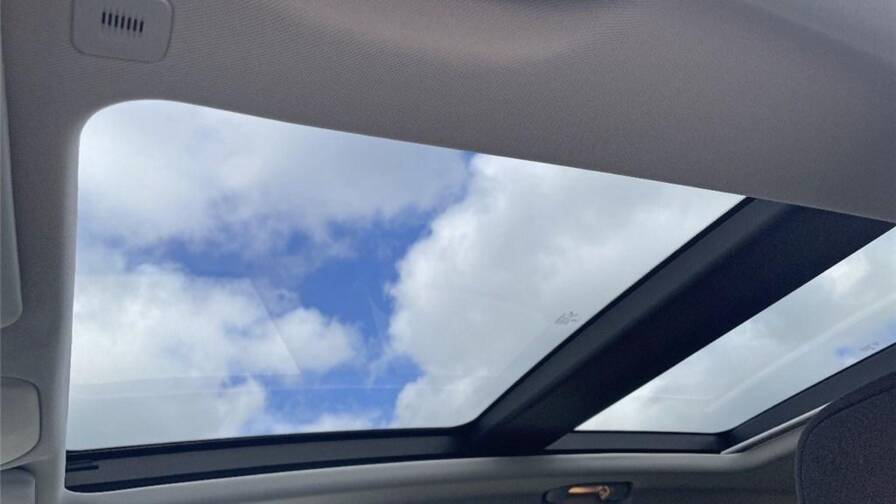 Mandataire Automobile occasion, recherche de Jeep Renegade-1-3-turbo-t4-240-ch-phev-bva6-4xe-eawd-north-star - E-Motors