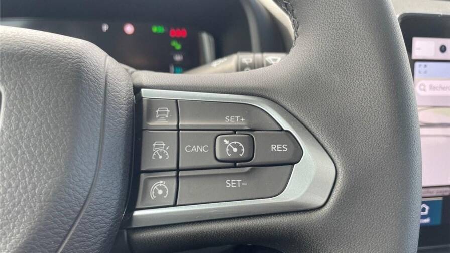 Mandataire Automobile occasion, recherche de Jeep Renegade-1-3-turbo-t4-240-ch-phev-bva6-4xe-eawd-north-star - E-Motors