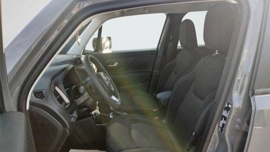 Mandataire Automobile occasion, recherche de Jeep Renegade-1-3-turbo-t4-240-ch-phev-bva6-4xe-eawd-upland - E-Motors