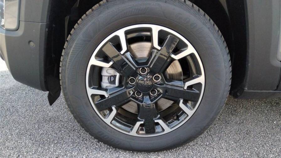 Mandataire Automobile occasion, recherche de Jeep Renegade-1-3-turbo-t4-240-ch-phev-bva6-4xe-eawd-upland - E-Motors