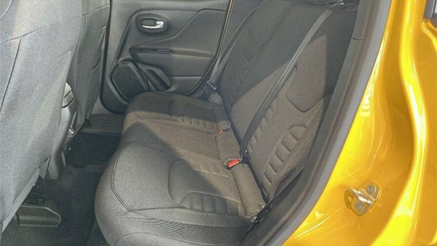 Mandataire Automobile occasion, recherche de Jeep Renegade-1-5-turbo-t4-130-ch-bvr7-e-hybrid-north-star - E-Motors