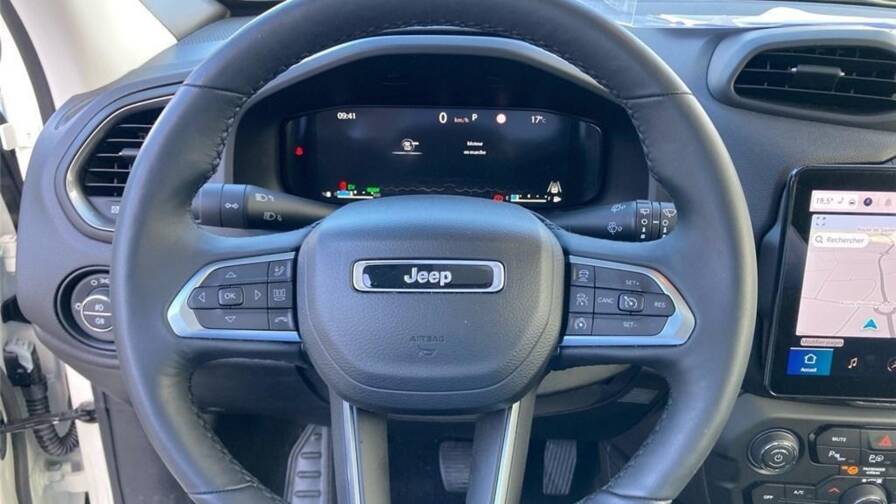 Mandataire Automobile occasion, recherche de Jeep Renegade-1-5-turbo-t4-130-ch-bvr7-e-hybrid-summit - E-Motors