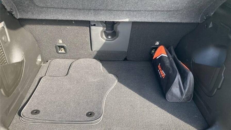 Mandataire Automobile occasion, recherche de Jeep Renegade-1-5-turbo-t4-130-ch-bvr7-e-hybrid-summit - E-Motors