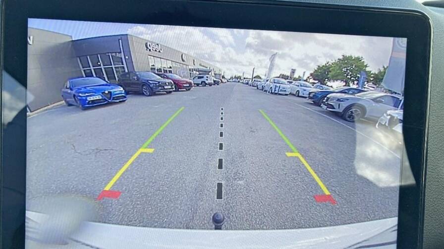 Mandataire Automobile occasion, recherche de Jeep Renegade-1-5-turbo-t4-130-ch-bvr7-e-hybrid-summit - E-Motors