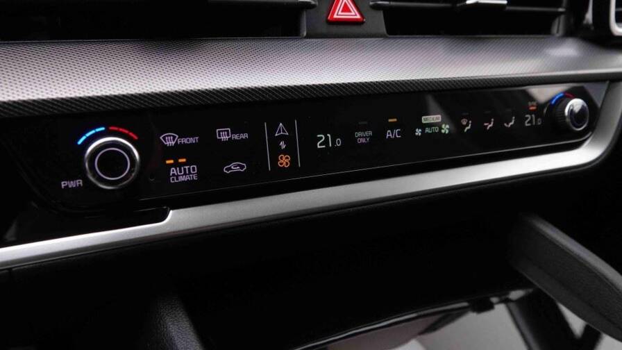 Mandataire Automobile neuf, recherche de Kia Sportage-1-6t-gdi-hev-215-gt-line - E-Motors